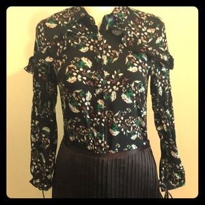 Flower blouse with ruffle accessory and ties sz S